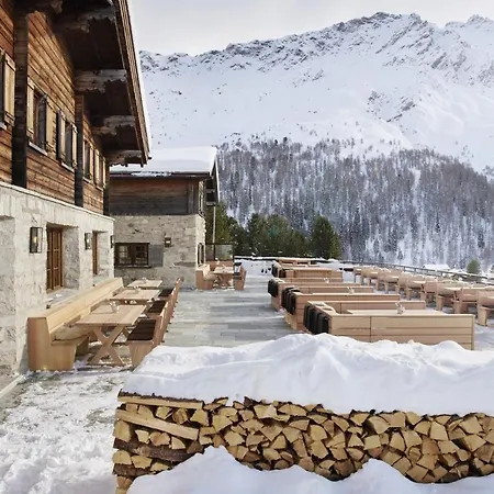 Berghuus Radons Hotell Savognin